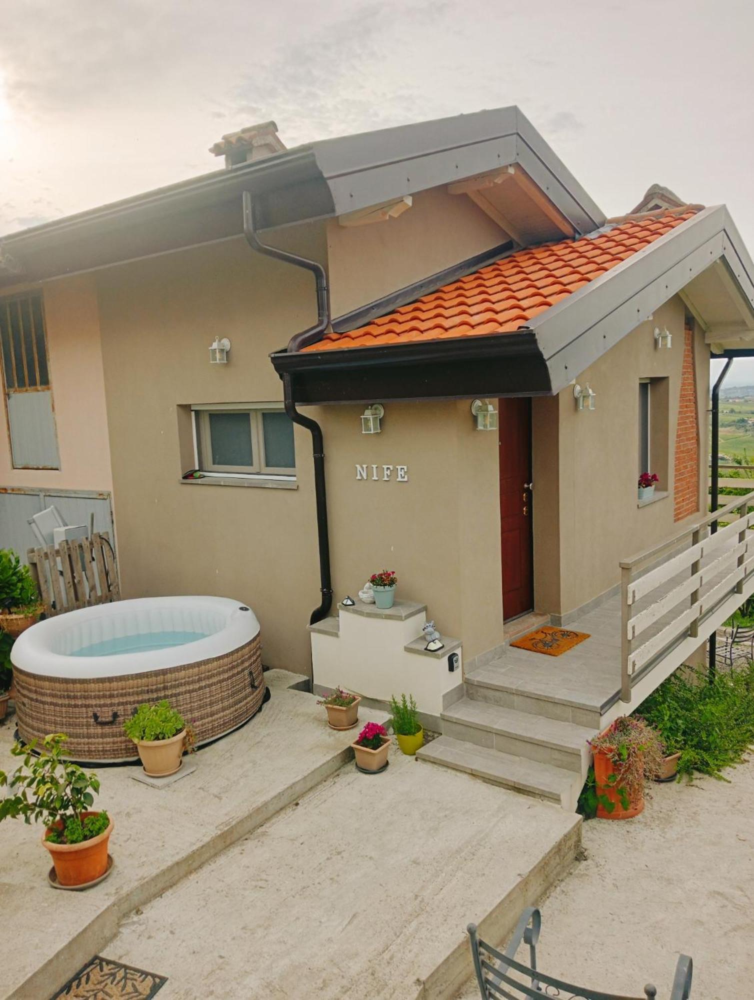 Villa Nife Tiny House - Secret Garden