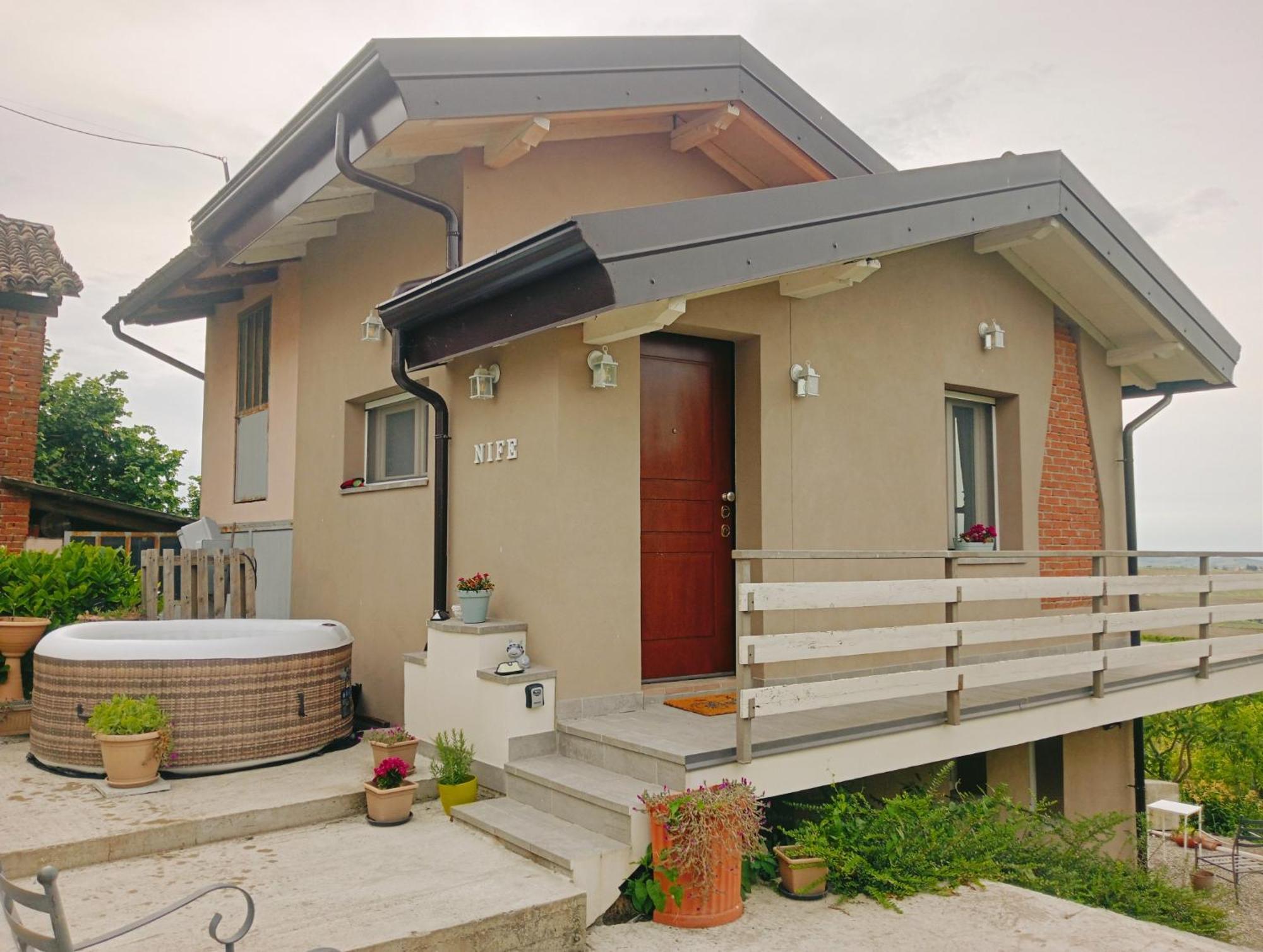 Nife Tiny House - Secret Garden Villa Montalbo
