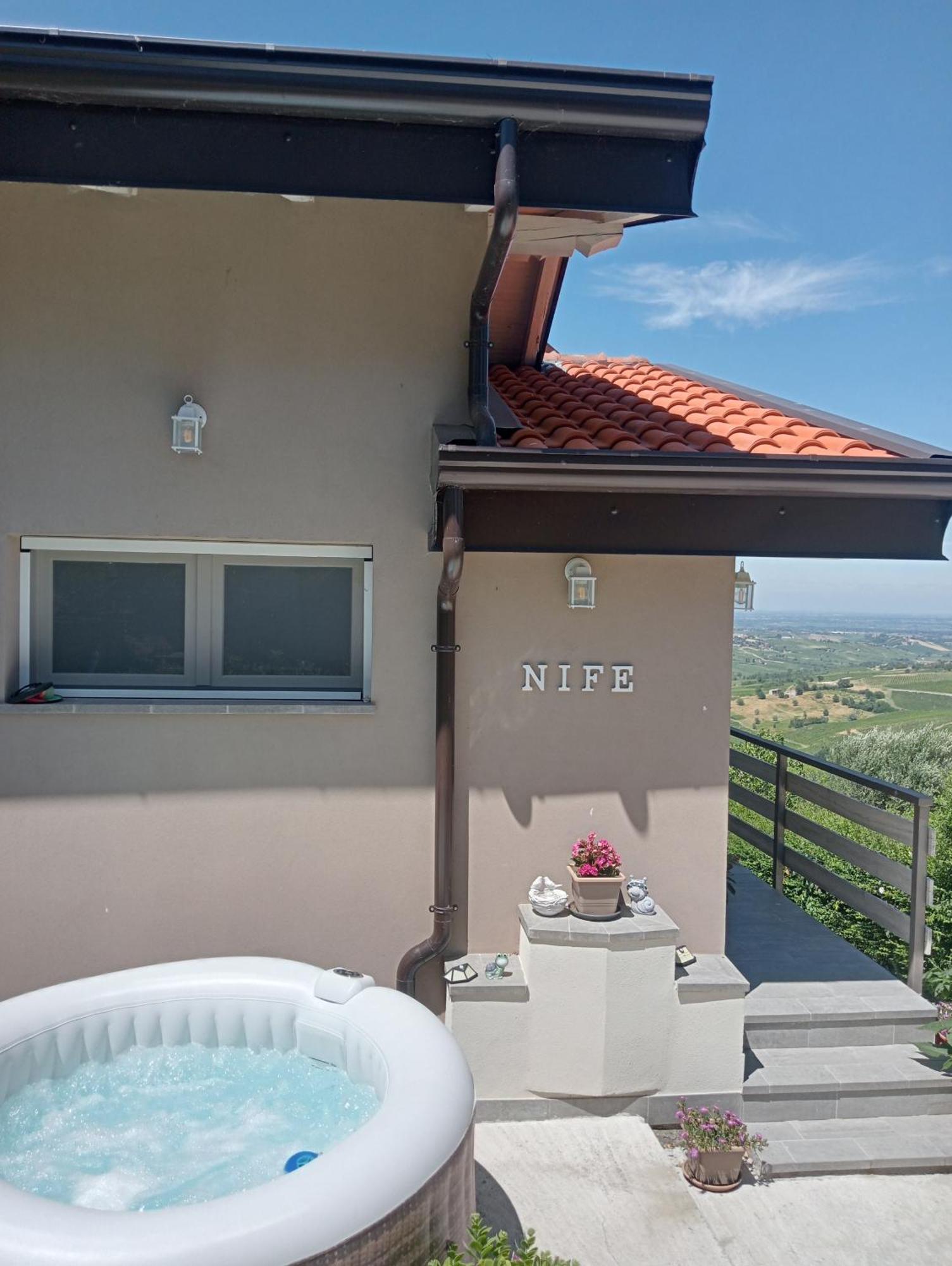 Nife Tiny House - Secret Garden Villa Montalbo